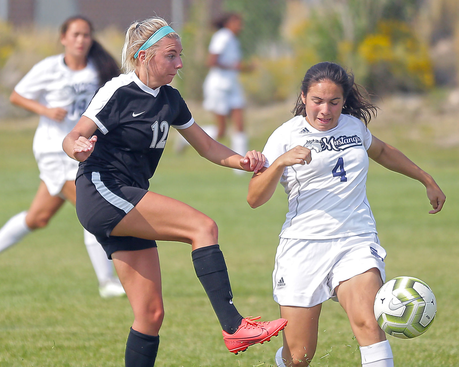 083121-elk-spt-spring-creek-girls-soccer-kiki-green-02.jpg